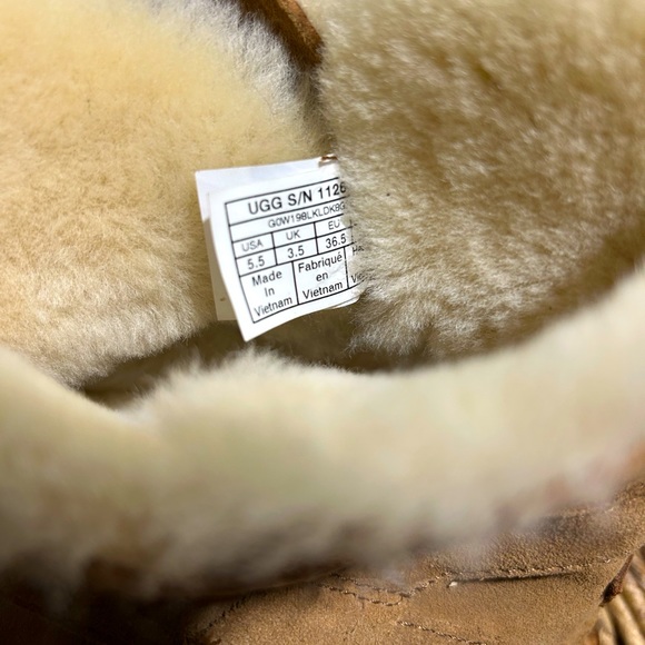 - Ugg🍂🍁Aubrielle chestnut winter Boots size 5.5 - Picture 13 of 13